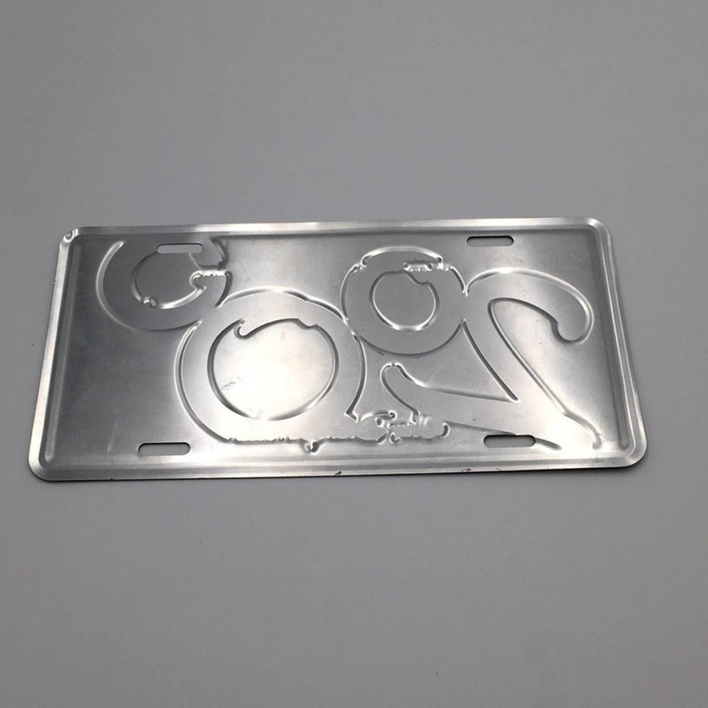 VINTAGE Disney World 2000 license plate NEW cond - Picture 3 of 9